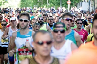 People running a marathon